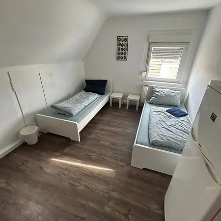 Διαμέρισμα Monteurwohnung Mit Parkplatz - Besigheim